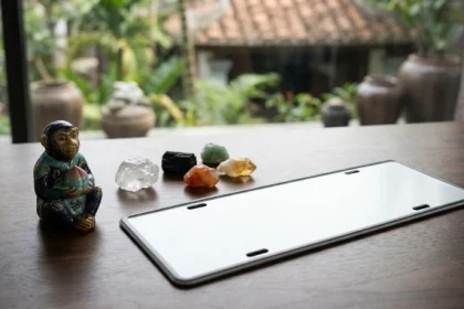 Bảng tra cứu phong thủy ngũ hành giúp chọn biển số xe hợp tuổi thân mang lại bình an