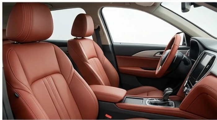 Khoang nội thất ô tô bọc ghế da màu nâu đỏ và tựa lưng êm ái cân bằng ngũ hành cho chủ xe tuổi Mậu Dần 1998