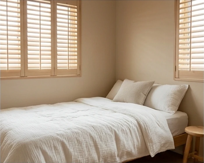Phòng ngủ thoáng đãng dùng rèm cotton dịu mát giúp cân bằng năng lượng theo mùa cho trẻ tuổi nhâm dần 2022