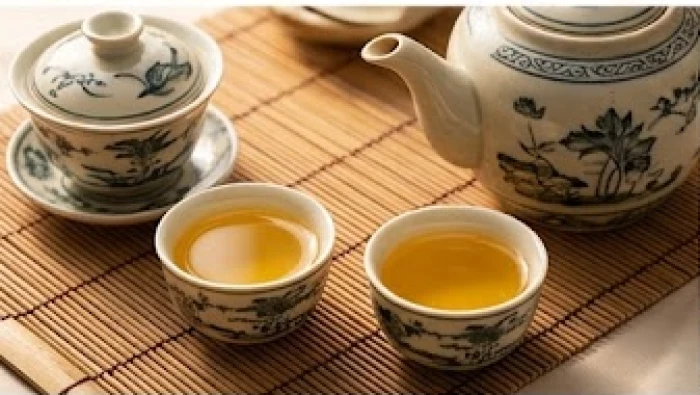 Trà cụ truyền thống thể hiện sự hòa hợp và thấu hiểu khi kết đôi cùng các tuổi cát lợi