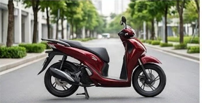Chiếc xe tay ga màu đỏ đô năng động mang lại nguồn năng lượng tương sinh cho bạn trẻ tuổi Kỷ Mão 1999